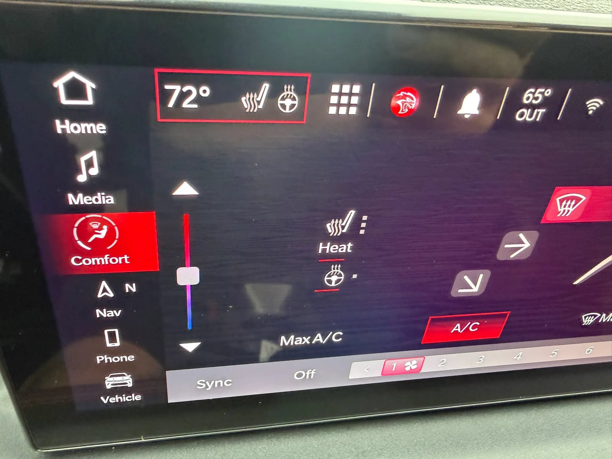 Used 2024 Dodge Hornet R/T Plus AWD/4WD image 25