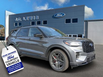 New 2026 Ford Explorer ST-Line w/ ST-Line Street Pack