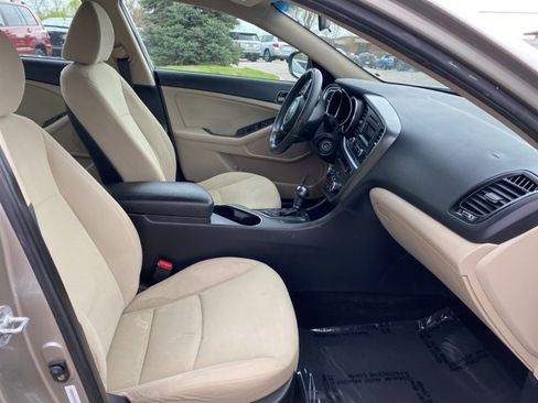 Used 2015 Kia Optima LX image 26