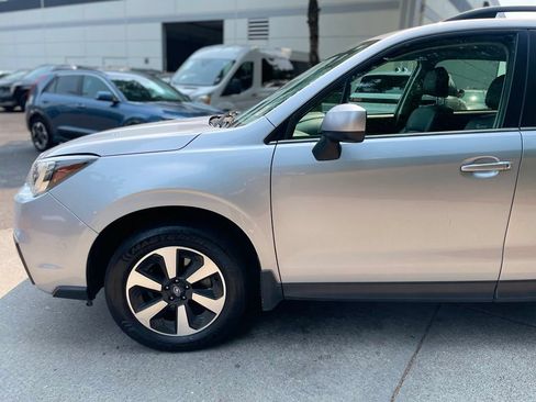 Used 2018 Subaru Forester 2.5i Limited AWD/4WD image 7