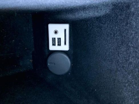 Used 2014 Cadillac SRX Luxury w/ Driver Awareness Package image 33