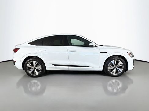 Certified 2024 Audi Q8 e-tron Premium AWD/4WD image 8