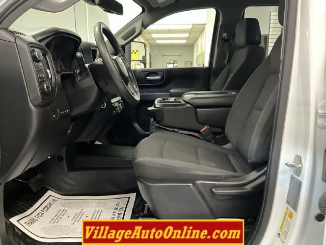Used 2025 Chevrolet Silverado 3500 W/T AWD/4WD image 16