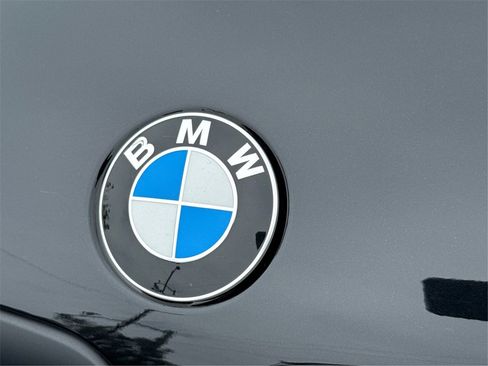 New 2026 BMW X7 M60i w/ Executive Package image 18