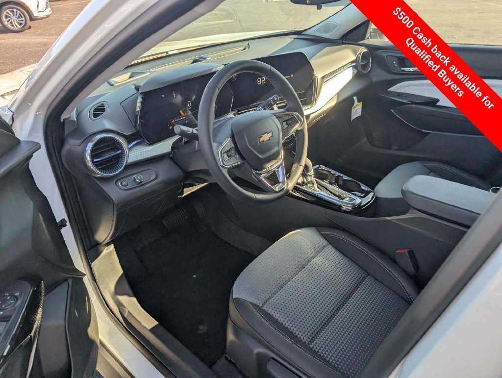 New 2026 Chevrolet Trax LT w/ LT Convenience Package FWD image 12