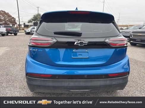 Used 2023 Chevrolet Bolt LT w/ Infotainment Package image 6