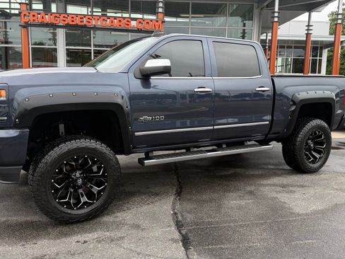 Used 2018 Chevrolet Silverado 1500 LTZ Z71 w/ Centennial Edition AWD/4WD image 3