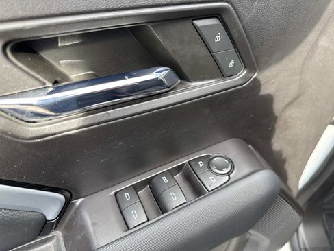 Used 2023 Chevrolet Colorado Z71 image 18