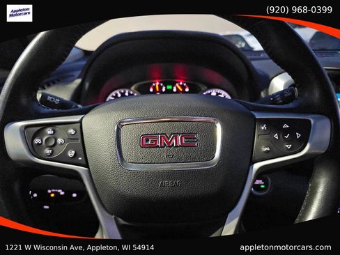 Used 2022 GMC Terrain SLT w/ Infotainment Package II image 15