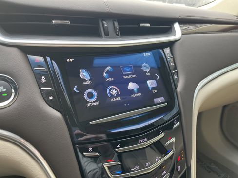 Used 2017 Cadillac XTS Luxury w/ Driver Awareness Package image 12