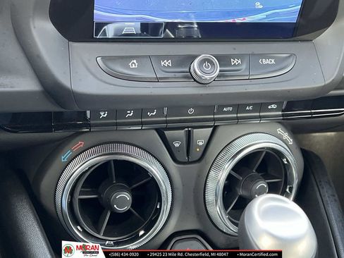 Used 2022 Chevrolet Camaro LT w/ Technology Package image 24