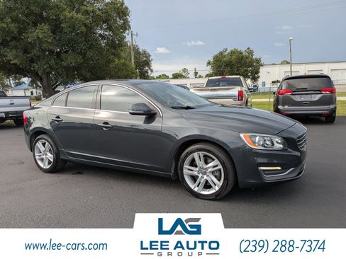 Used 2014 Volvo S60 T5 FWD image 1