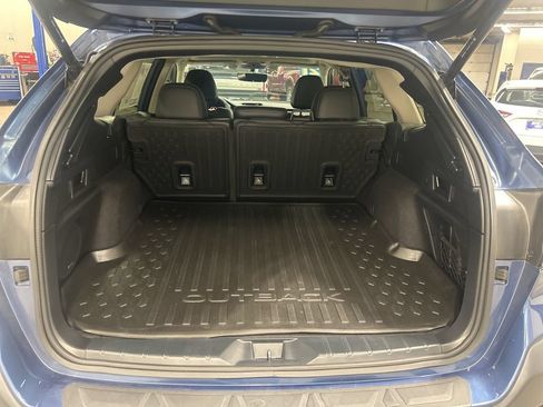 Used 2021 Subaru Outback Limited w/ Popular Package #2 AWD/4WD image 11