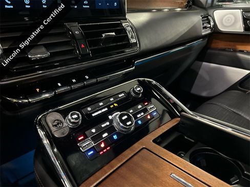 Certified 2023 Lincoln Navigator Black Label image 18