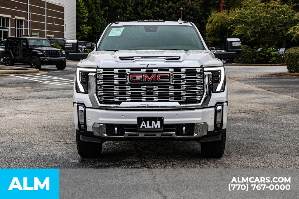 Used 2025 GMC Sierra 3500 Denali w/ Technology Package AWD/4WD image 10