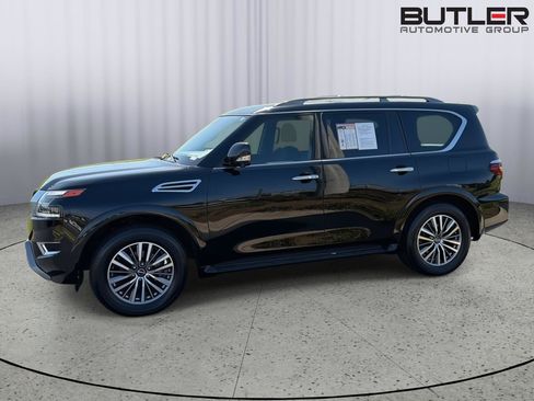 Used 2023 Nissan Armada SL w/ Captain's Chairs Package AWD/4WD image 3