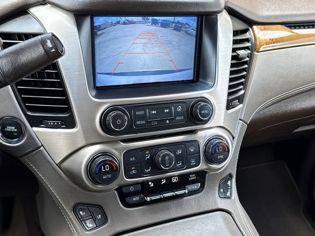 Used 2017 GMC Yukon XL Denali w/ Open Road Package AWD/4WD image 29