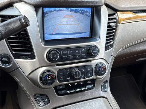 Used 2017 GMC Yukon XL Denali w/ Open Road Package AWD/4WD image 29