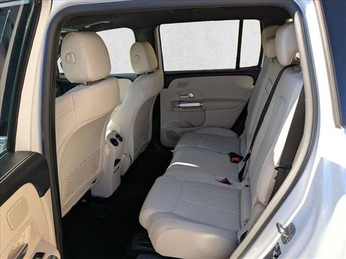 New 2026 Mercedes-Benz GLB 250 4MATIC image 16