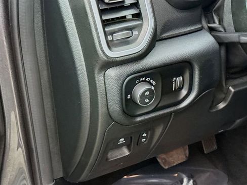 Used 2021 RAM 1500 Big Horn image 10