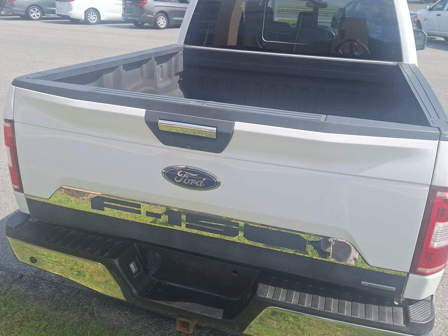 Used 2018 Ford F150 XLT w/ Equipment Group 302A Luxury AWD/4WD image 6
