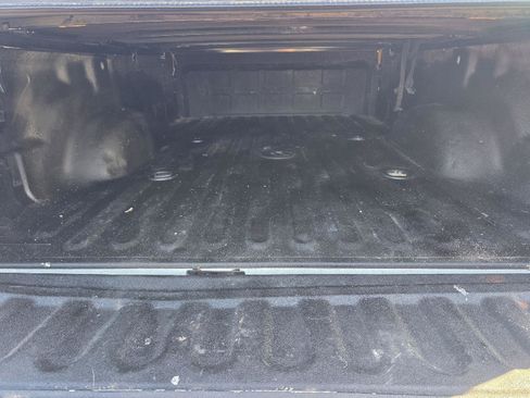 Used 2018 RAM 3500 Tradesman w/ Chrome Appearance Group AWD/4WD image 17