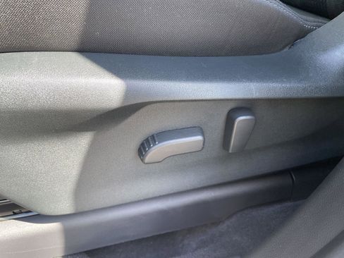 Used 2025 Subaru Ascent Premium image 10