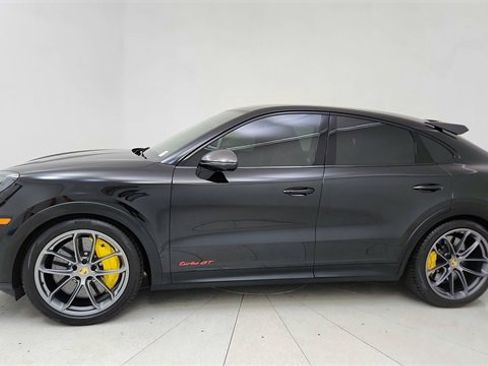 Used 2024 Porsche Cayenne Turbo GT image 3