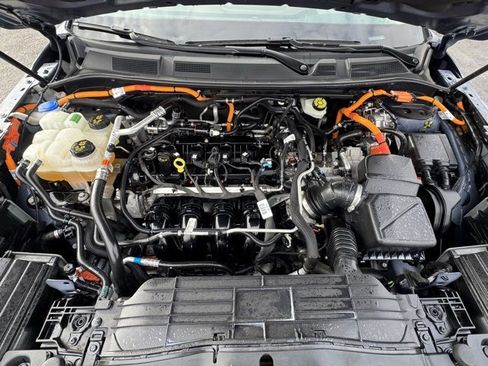 Used 2022 Lincoln Corsair Grand Touring w/ Elements Technology Bundle image 2