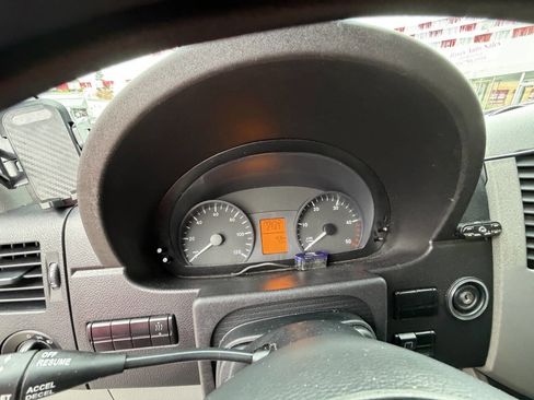 Used 2017 Mercedes-Benz Sprinter 2500 image 22