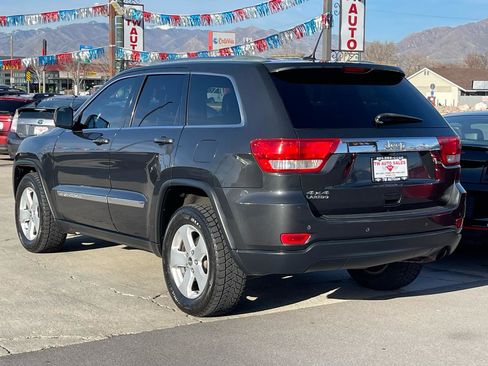 Used 2011 Jeep Grand Cherokee Laredo image 7