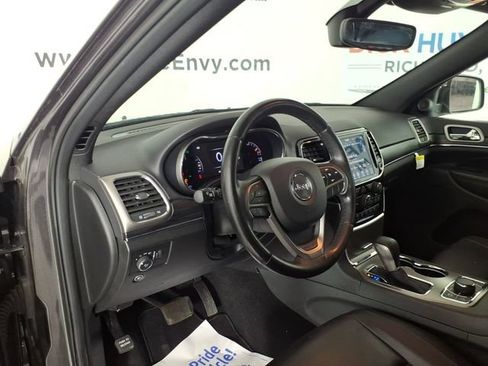 Used 2019 Jeep Grand Cherokee Limited AWD/4WD image 13