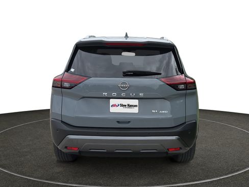 Used 2023 Nissan Rogue SL AWD/4WD image 5