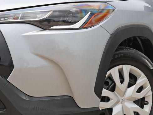 Used 2024 Toyota Corolla Cross L AWD/4WD image 11
