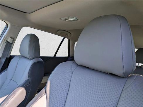 Used 2022 Subaru Outback Limited w/ Popular Package #2 image 5