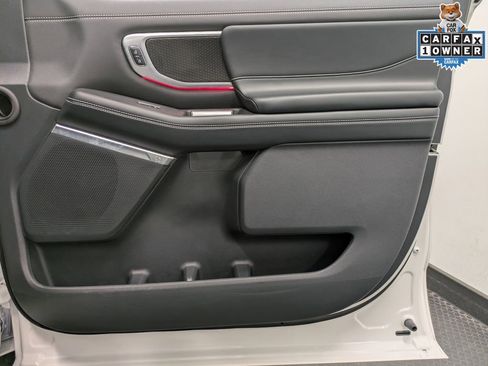 Used 2025 Ford Expedition Max Platinum w/ Stealth Appearance Package image 28