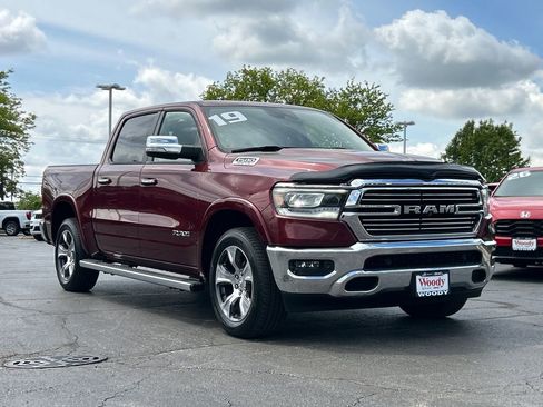 Used 2019 RAM 1500 Laramie AWD/4WD image 2