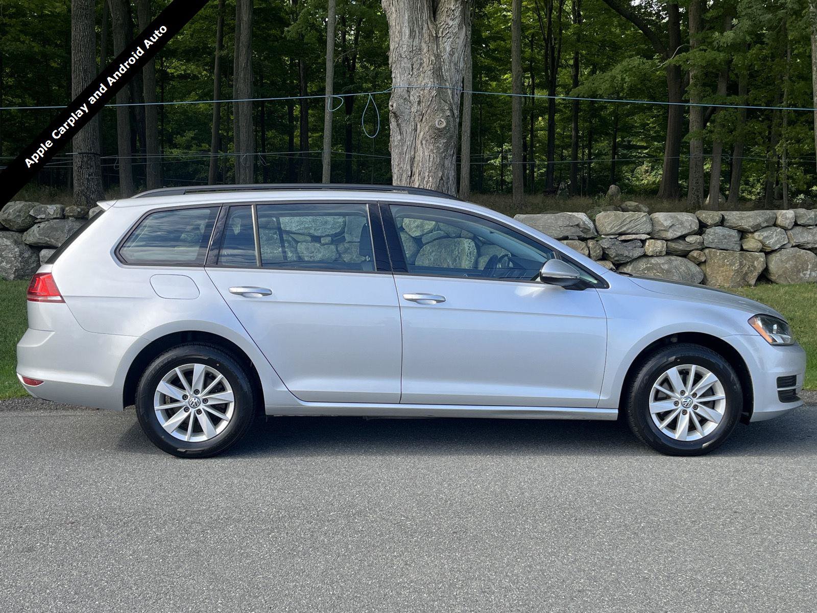 Used 2016 Volkswagen Golf S FWD image 2