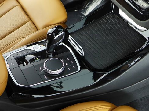 Used 2023 BMW X3 sDrive30i w/ Premium Package image 15