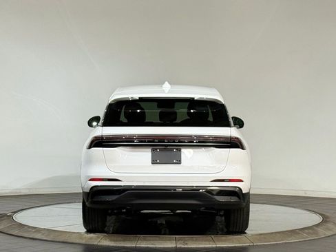 New 2026 Lincoln Nautilus Premier w/ Jet Appearance Package image 8