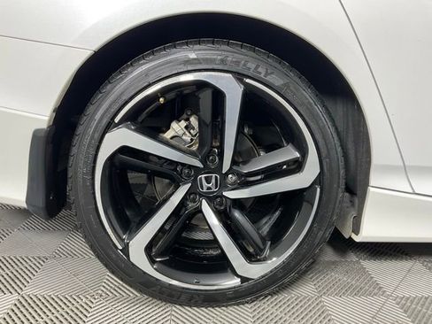 Used 2022 Honda Accord Sport image 10
