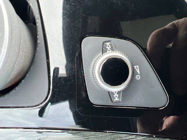 Used 2018 Audi Q7 3.0T Prestige w/ Prestige Package AWD/4WD image 25