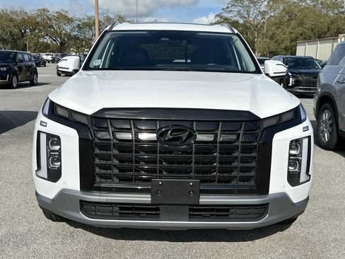 Used 2024 Hyundai Palisade Limited image 3