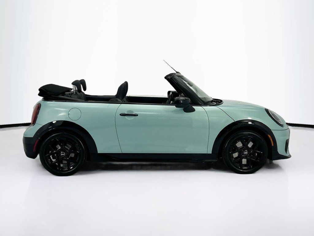 Used 2026 MINI Cooper S FWD image 4