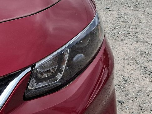 Used 2018 Chevrolet Malibu LT FWD image 36