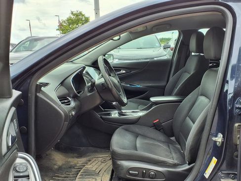 Used 2016 Chevrolet Malibu LT FWD image 12