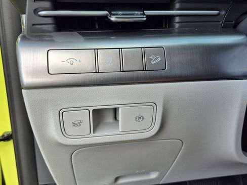 New 2026 Hyundai Kona Limited FWD image 30