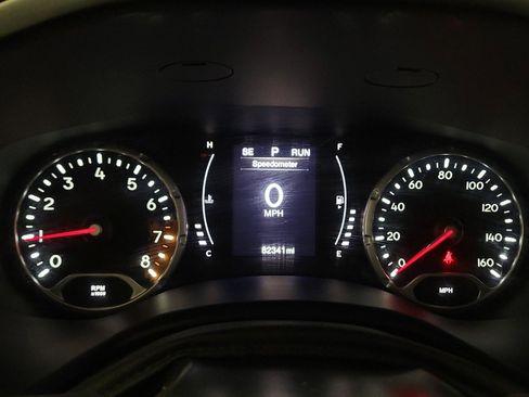 Used 2016 Jeep Renegade Sport w/ Power & Air Group FWD image 23