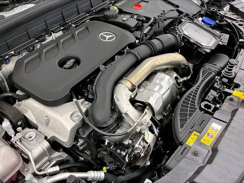 New 2026 Mercedes-Benz GLB 250 GLB 250 image 17