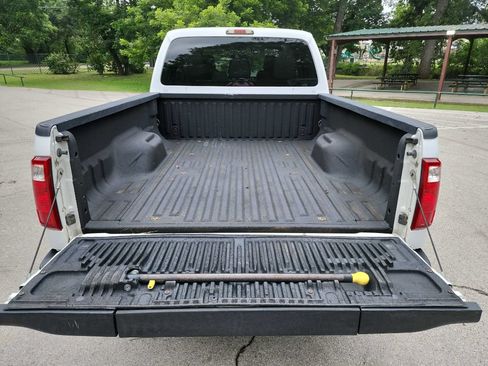 Used 2011 Ford F250 XLT w/ Chrome Pkg RWD image 8
